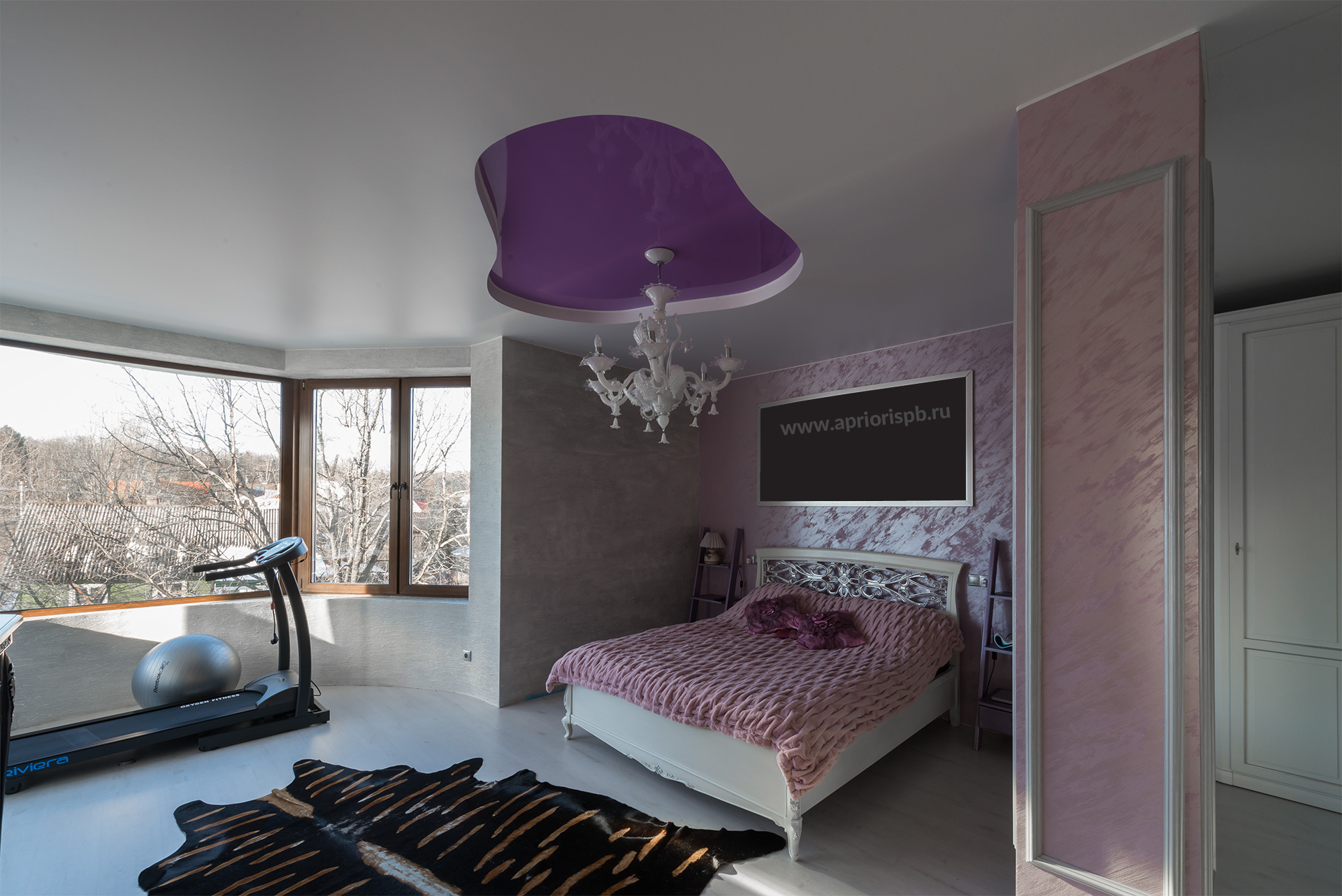 Двухуровневый ПВХ потолок с подсветкой, потолок в спальне, натяжной потолок, фиолетовй, розовый, двухуровневый натяжные потолки, натяжные потолки в спб, санкт-петербург, компания априори