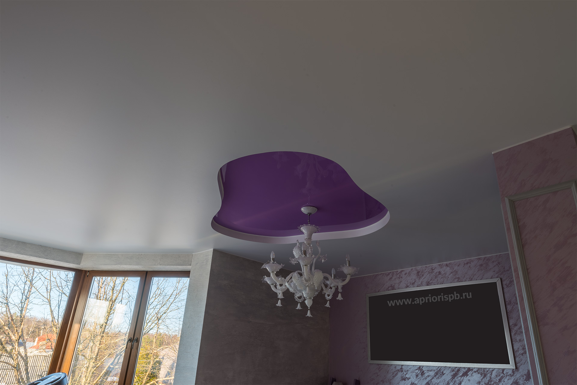 Двухуровневый ПВХ потолок с подсветкой, потолок в спальне, натяжной потолок, фиолетовй, розовый, двухуровневый, натяжные потолки в спб, санкт-петербург, априори